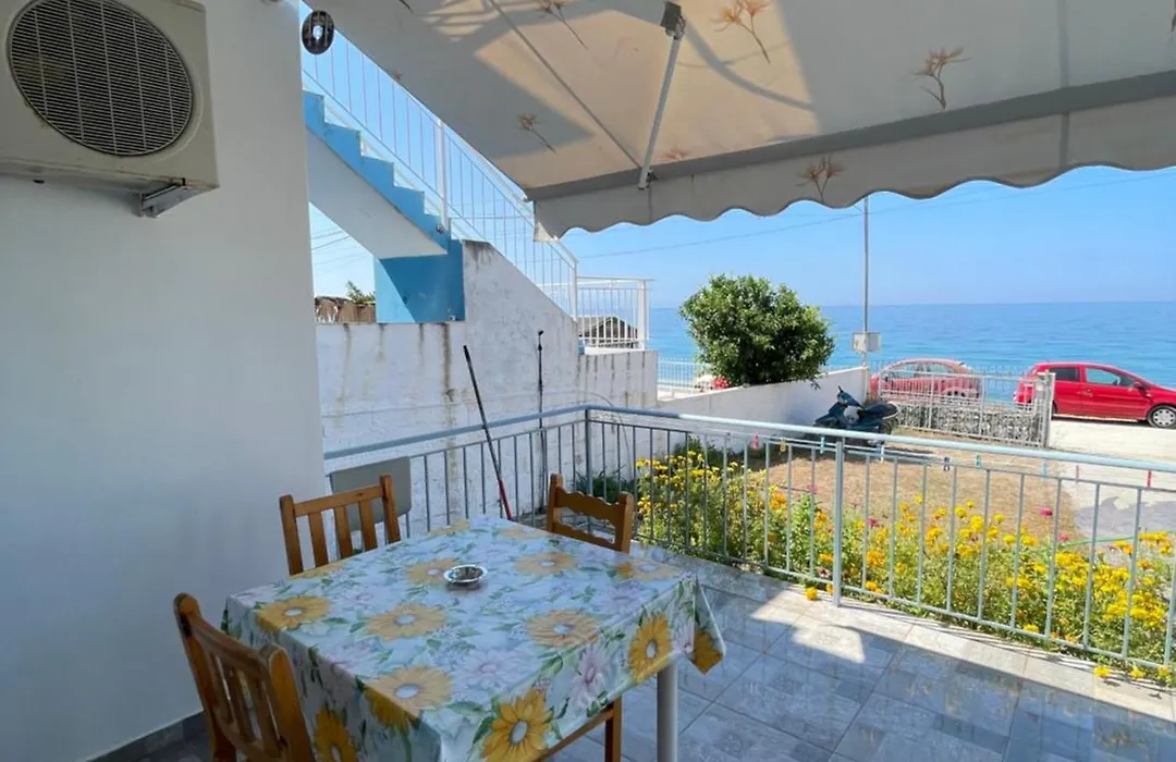 Vila Gusti-1